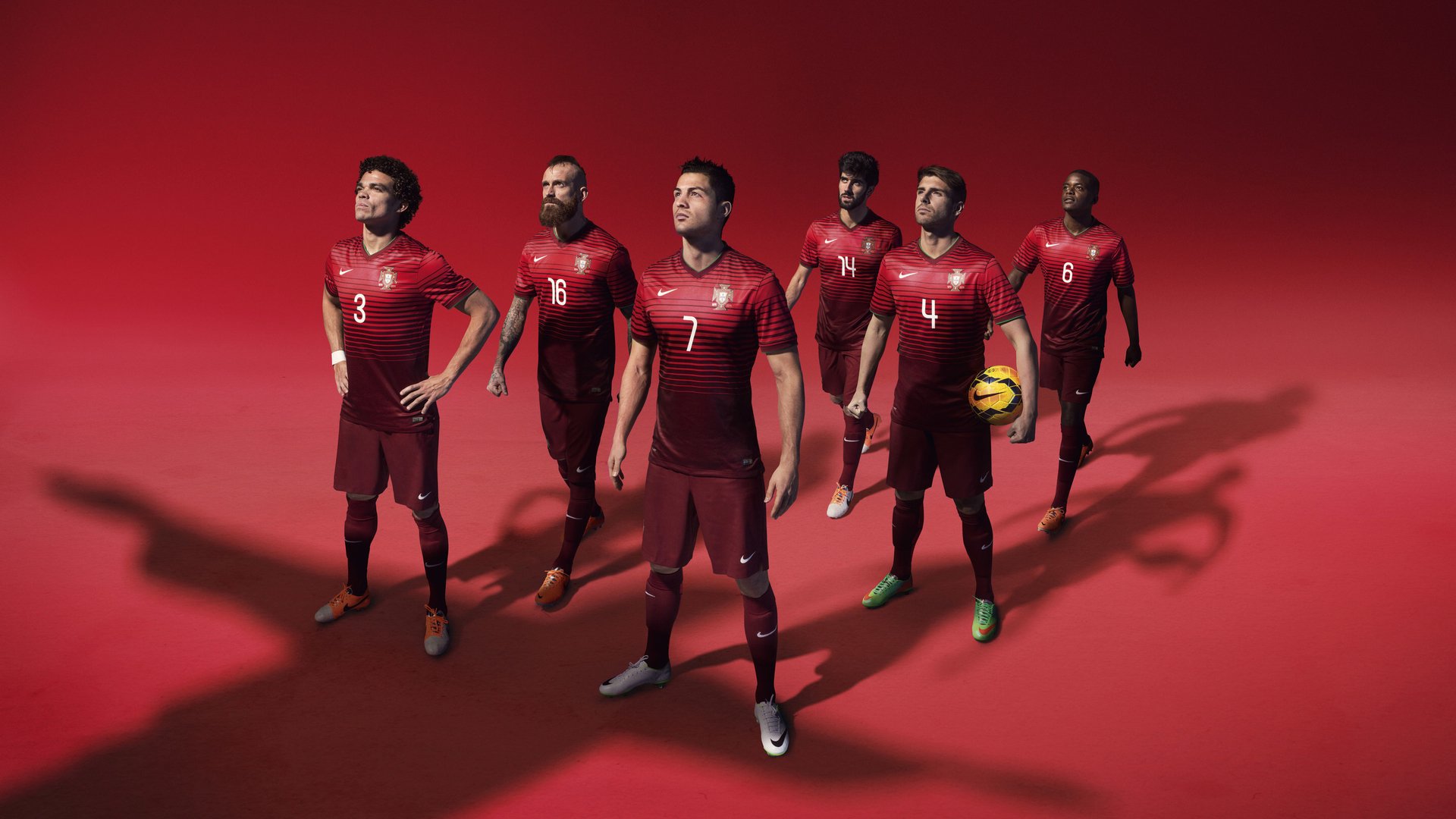 超越国界,贝林厄姆教科书级表现,点亮厄瓜多尔与尼日利亚的友谊之光