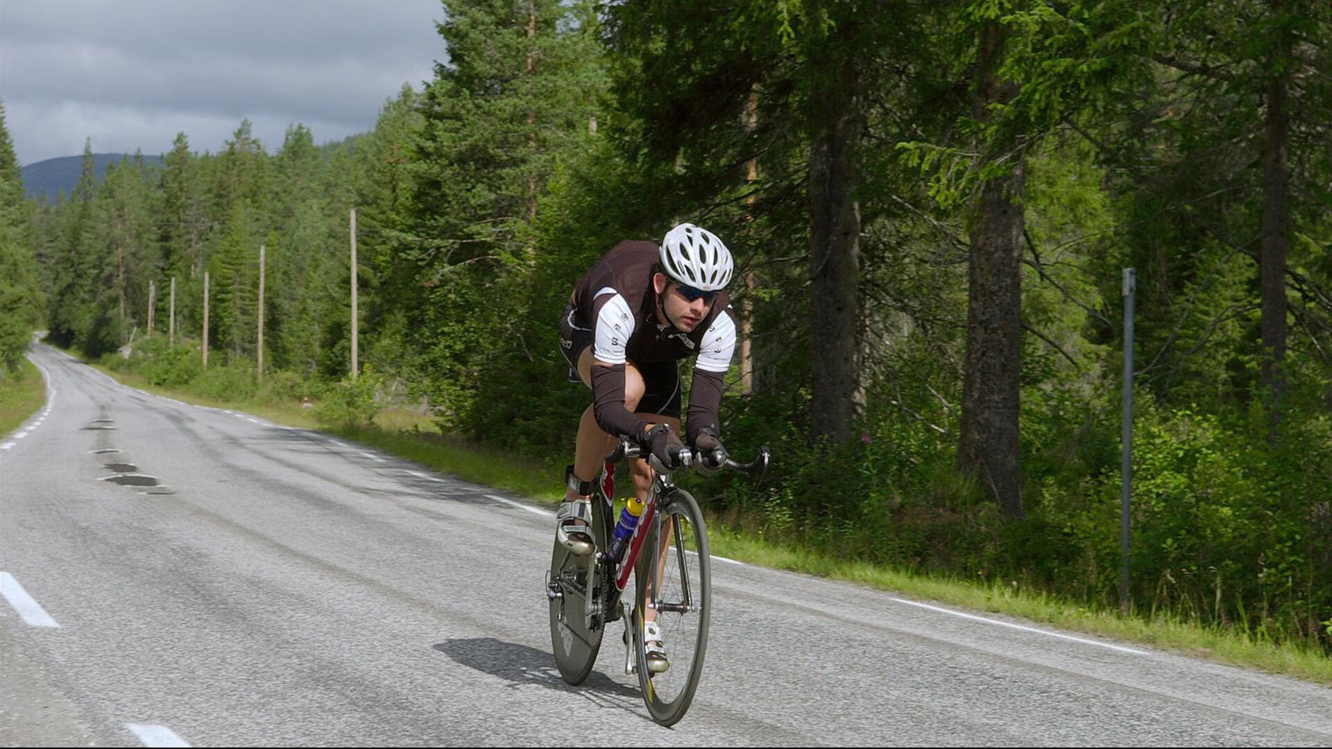 格纳布里独舞圣马梅斯，洪都拉斯式狂胜改写欧战叙事