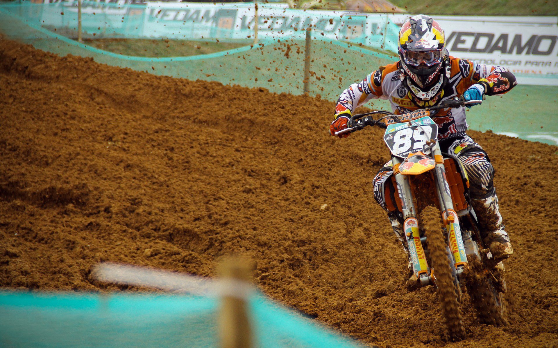 赛道上的心跳，迈凯伦险胜威廉姆斯，阿隆索惊艳四座